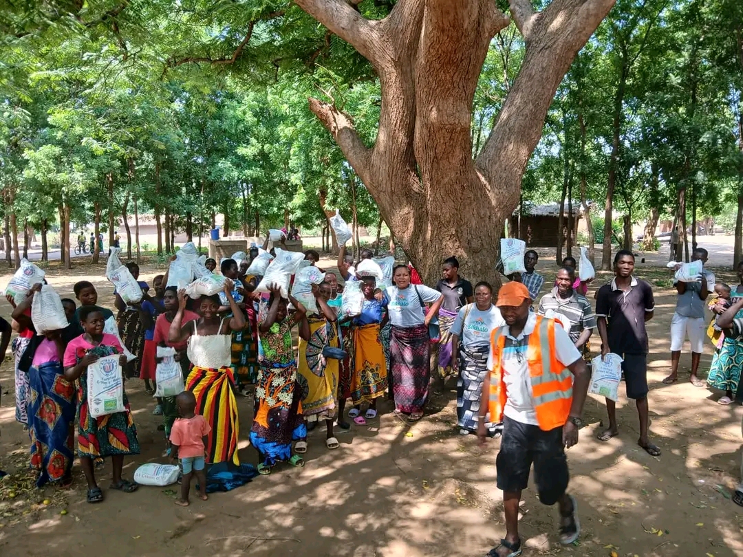 Nourishing Hope: Sikhalo Foundation's Food Drive Touches 100+ Lives in Southern Malawi